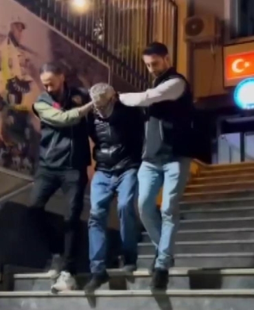 Beyoğlu'nda 64 yıl hapis cezası bulunan firari kömürlükte yakalandı