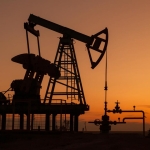 Brent petrolün varili 105,55 dolardan işlem görüyor