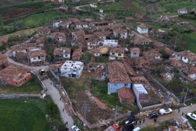 Çorum'da hortum: Evler hasar gördü, 5 kişi yaralandı