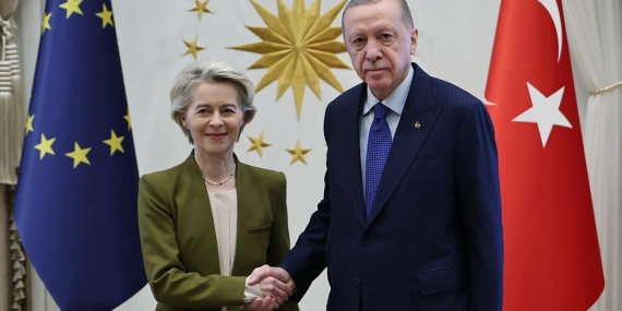 Cumhurbaşkanı Erdoğan, AB Komisyonu Başkanı ile görüştü
