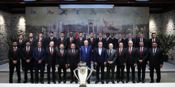 Cumhurbaşkanı Erdoğan, Süper Lig şampiyonu Galatasaray'ı kabul etti