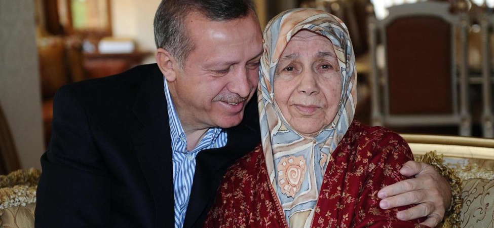 Cumhurbaşkanı Erdoğan'dan Anneler Günü mesajı