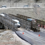 HakkariVan kara yolunda ikinci panel köprü trafiğe açıldı