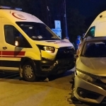 Hatay'da ambulans ile otomobilin çarpıştığı kazada 6 kişi yaralandı
