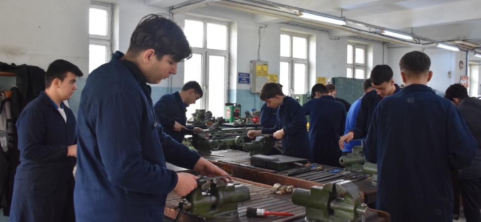 Her 100 öğrenciden 43ü meslek lisesini seçti