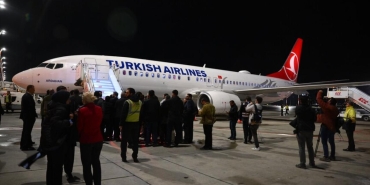 İsrail'in alıkoyduğu Türk aktivistler yurda döndü