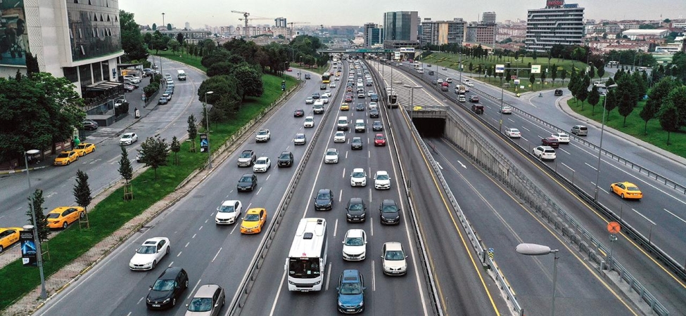 İstanbul'da bugün bazı yollar trafiğe kapanacak