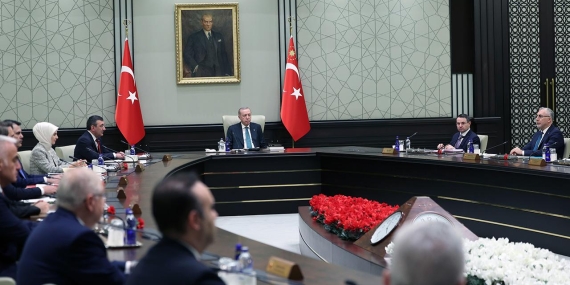 Kabine yoğun gündemle toplanıyor: Orta Doğu, ekonomi ve terörle mücadele