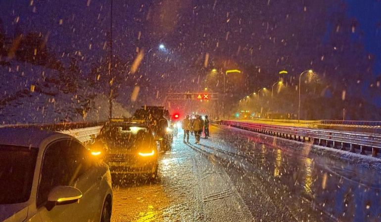 Kahramanmaraş'ta kar yağdı