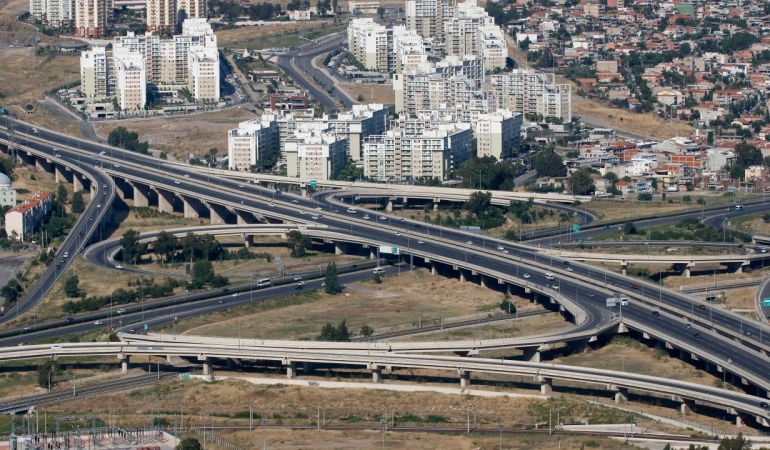 KGM, 'İzmir Çevre Yolu'nun ücretli hale getirileceği' iddialarını yalanladı