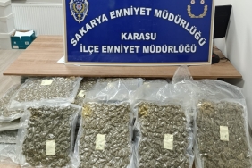Sahile vuran çantadan uyuşturucu çıktı