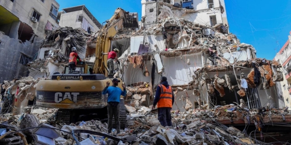 Soykırımcı İsrail Lübnan'da 2 bin 696 kişiyi öldürdü