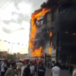 Tahran'da alışveriş merkezinde çıkan yangında 8 kişi hayatını kaybetti