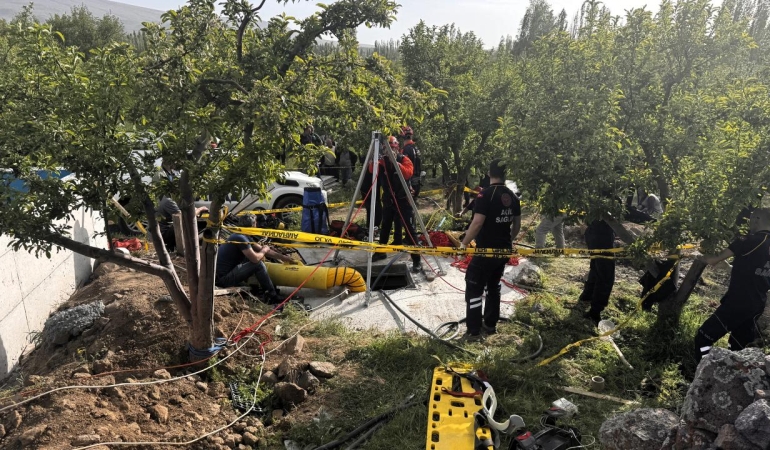 Temizlik için kuyuya giren 3 kişi hayatını kaybetti