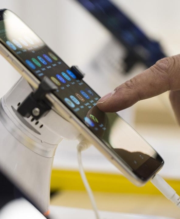 Ticaret Bakanlığından sıfır cep telefonuna taksit açıklaması
