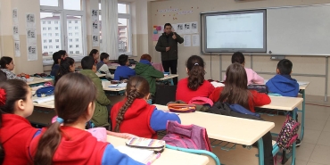 Turhal'da sel ve taşkın riskine karşı eğitime üç gün ara verildi