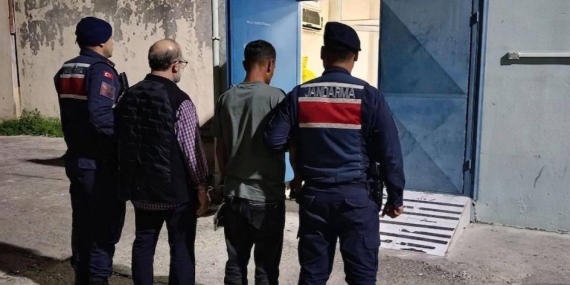 Yaşlı çiftin 10 milyon lirasını dolandırdılar
