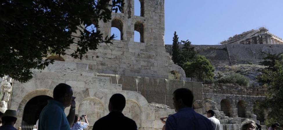Yunanistan'dan borçları için Akropolis'in satılması istendi